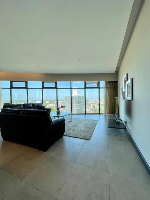 City View Apartment Nestled In The Heart Of Nbo Nairobi Exteriör bild