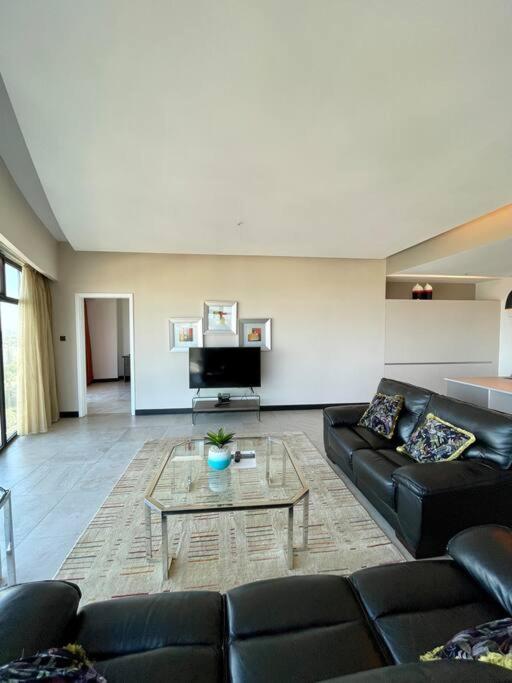 City View Apartment Nestled In The Heart Of Nbo Nairobi Exteriör bild