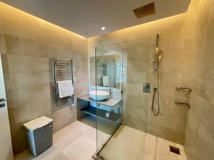 City View Apartment Nestled In The Heart Of Nbo Nairobi Exteriör bild